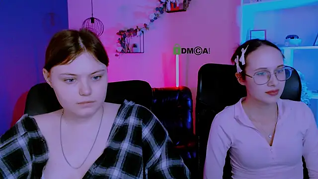 nikole_kitt - Nikole_kitt's free webcam