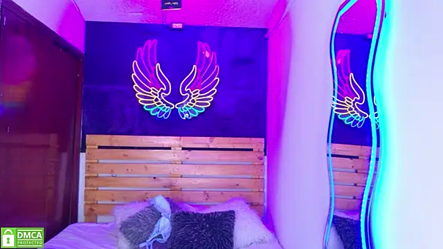 redhotter_ - REDHOTTER_'s free webcam