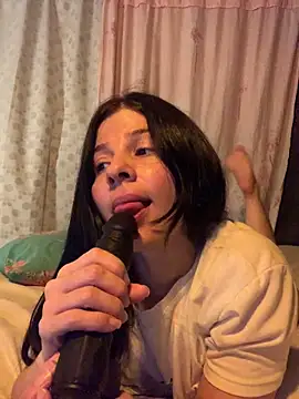 estefani_32 - Estefani_32's free webcam