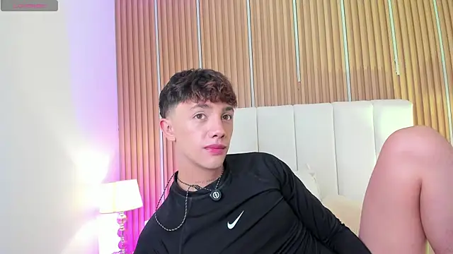 Tomy_Rox live sex cam