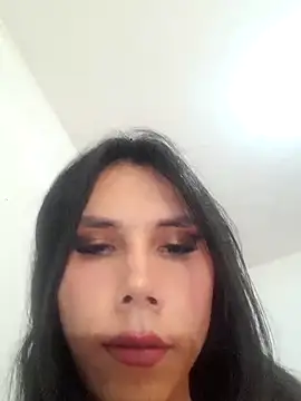 ginalafenix - GinaLaFenix's free webcam - UK Sex Cams