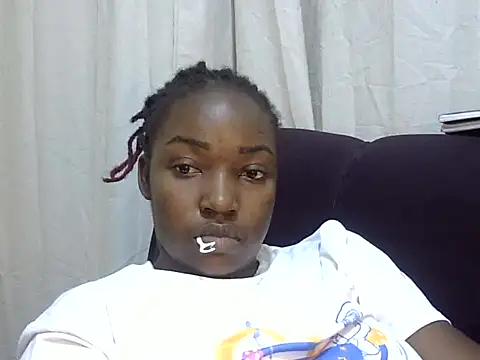 sexy-suzy - Sexy-suzy's free webcam - UK Sex Cams