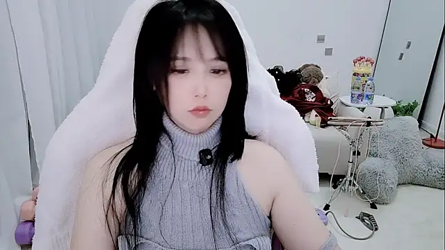 美女Evangelin-e在线直播