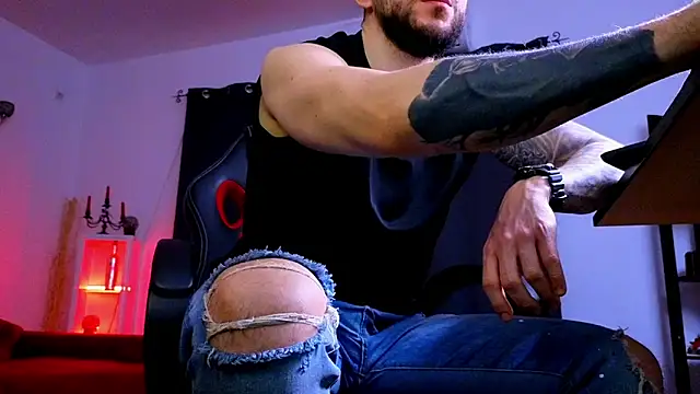 MightyAaron66 live cam