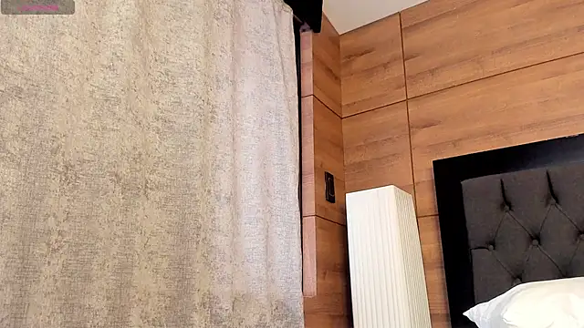 miah_connor (T teen) - DESTROY MY ASS WITH DILDO