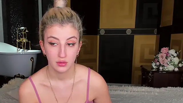 wawmom (F young) - anal