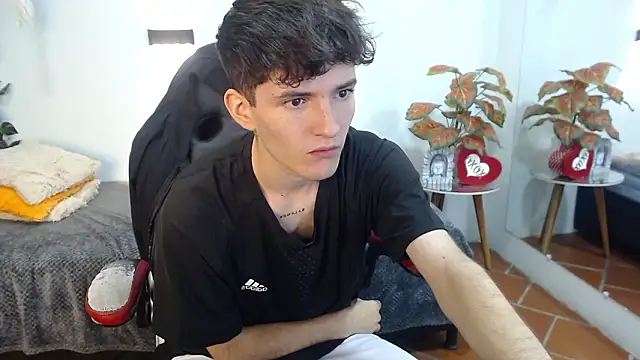 trevor_mob (M twink) - maturbation 10 min + cum