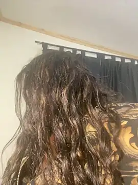 cardiebae89 (F milf) - Strip tease