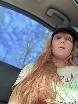 GoldenFlameGoddess webcam