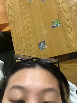 美女abella1116在线直播