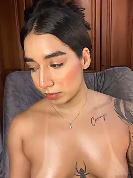 kaditanavarro - KaditaNavarro's free webcam - UK Sex Cams