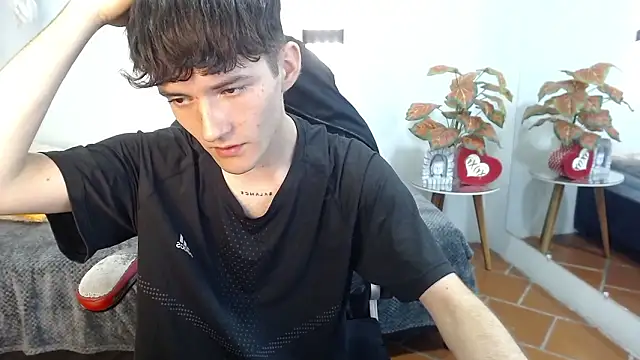 trevor_mob (M twink) - maturbation 10 min + cum