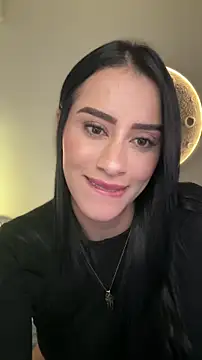 Webcam Model (SarahhSmitth1)  is live.Free join now!