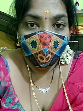 Webcam Model (Tamil_Mithra) is live