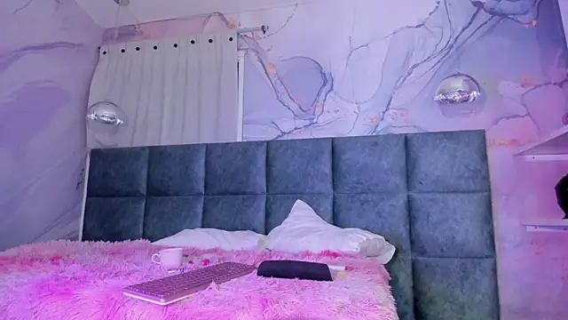 antonellarossi (F young) - spank my buttocks