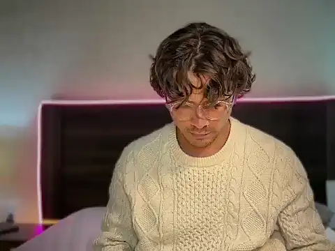 mcklister_kinky_feets