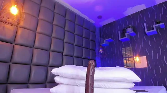 megan_woll - Megan_woll's free webcam - UK Sex Cams