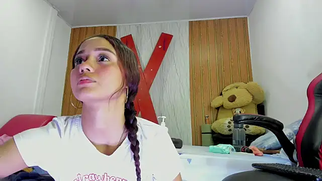 marianamanzur (F young) - squirt🌺💦