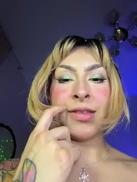 Cinamoonn live sex cam