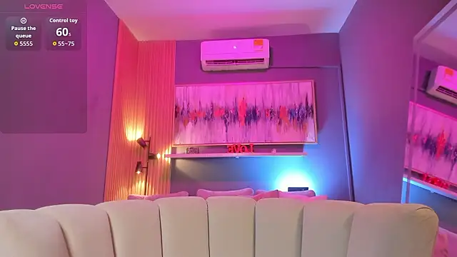 Live sex cam of lilian_vergara