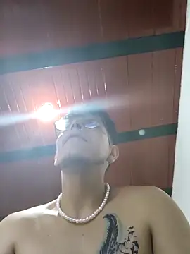 Erenk_and_Levy's live cam