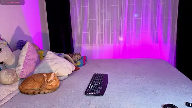 serenna_se - Serenna_se's free webcam - UK Sex Cams