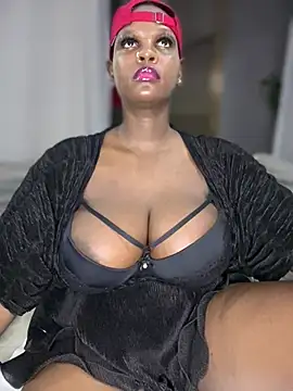 Webcam Model (ScarletMuseX) is live