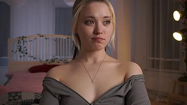 eleniroeber (F teen) - Doggy pose + rub my pussy