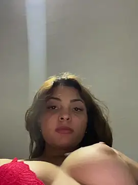 Nicolly_allencar live sex cam