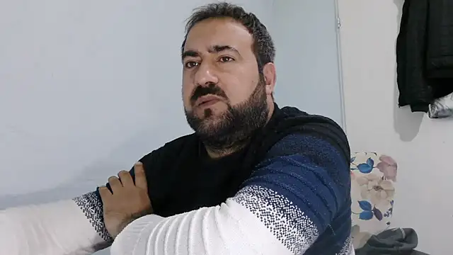 mio_jaks (Ask my age) - Does anyone want sperm? :wanker: