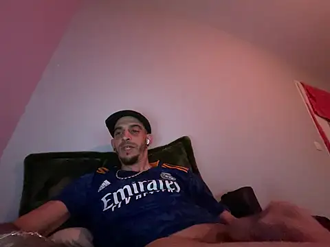 Rebeu313 live sex cam