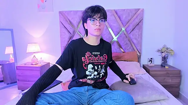 kai_blaz (M twink) - Masturbation and suck dildo