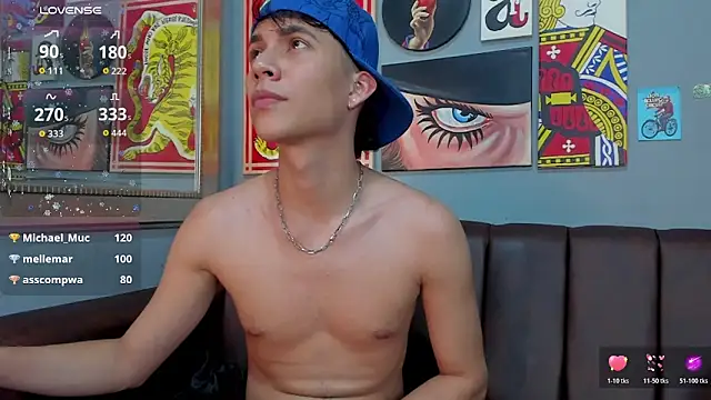 arontawers (M twink) - Get Naked Sexy Boy!!