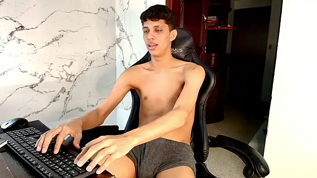 Alayn_sexy_ayes's live cam