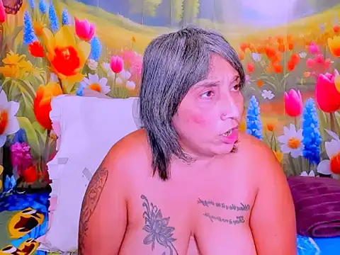 indianroxy - Indianroxy's free webcam - UK Sex Cams