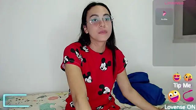 missblu - Missblu's free webcam - UK Sex Cams