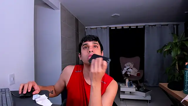 ghatto_cmilkpunch - Ghatto_cmilkpunch's free webcam - UK Sex Cams