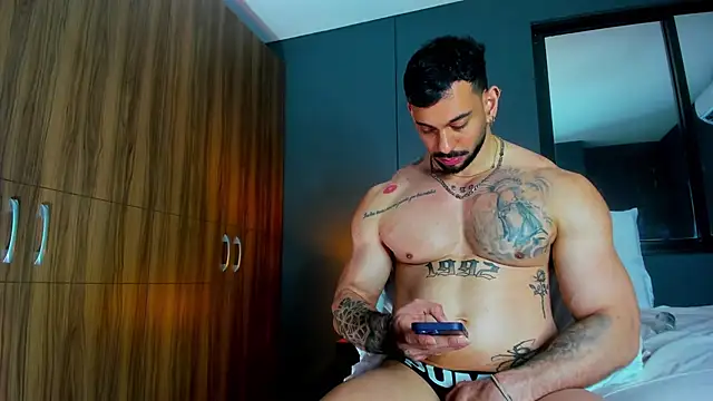 massimo_visconti (M young) - smile at me