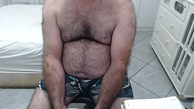 MysterBearMG live sex cam