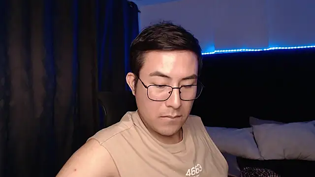 andrewmhilton_ live sex cam