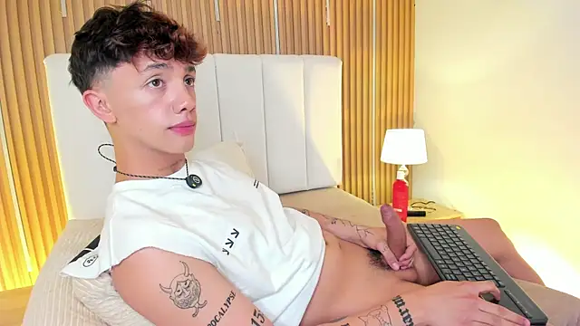 Tomy_Rox live sex cam