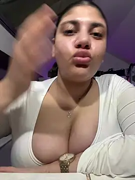 MinaKhalina live cam profile