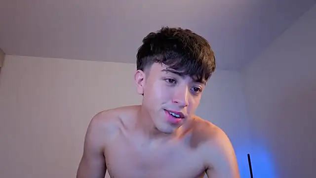 onlinenico - Onlinenico's free webcam - UK Sex Cams