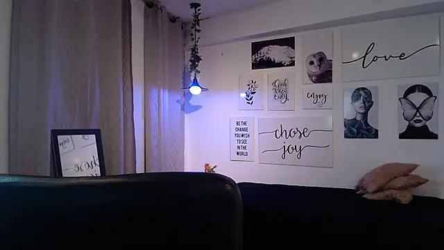 amethystshadow17 (M twink) - show ass