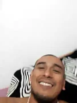 solo_privado (Ask my age) - Doy número por morado