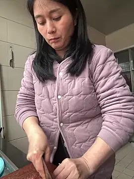 美女buusoom在线直播