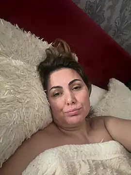 emma_roqueen (F milf) - Faithful slave return to his queen