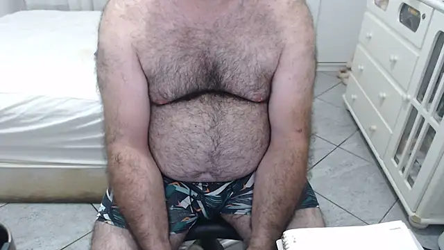 MysterBearMG live sex cam