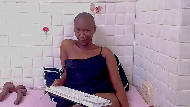 EbonyOlive69 live sex cam