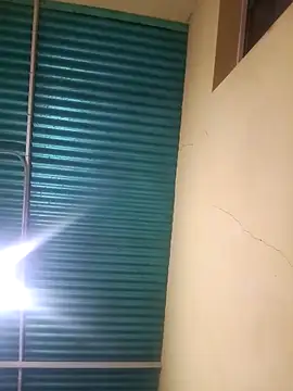 unreadychutzpa - UnreadyChutzpa's free webcam - UK Sex Cams